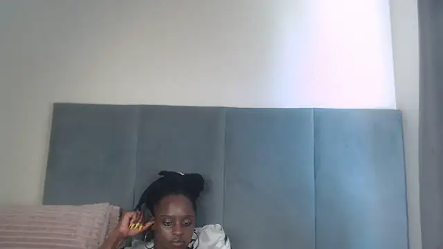 Jah-Queen webcam