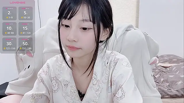 美女lris-Beauty在线直播