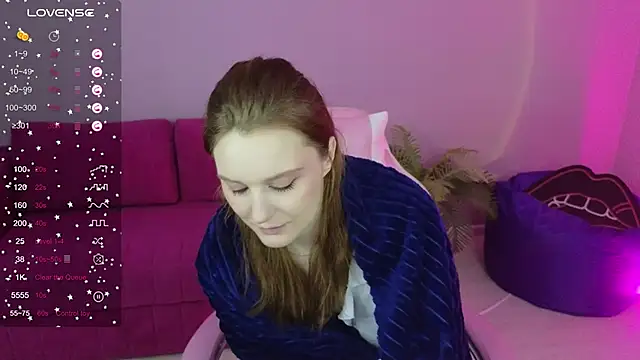 Ginger_Kristin webcam