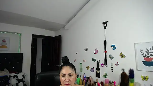 mature_bigboobs10 webcam