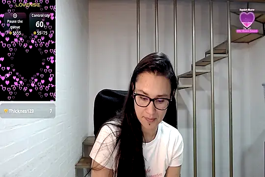 Jessie_Desire webcam