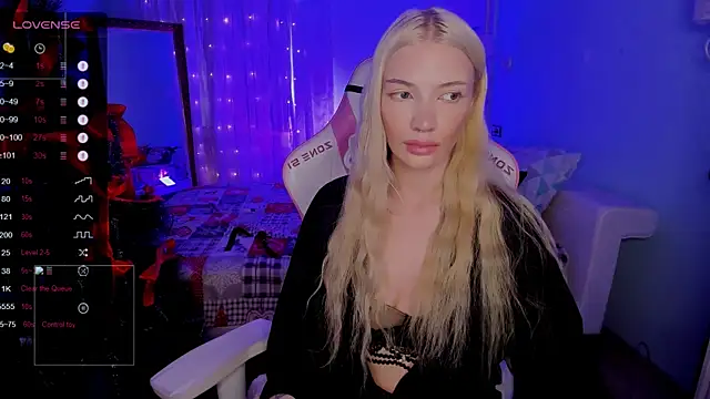 AnyaTaylor_ webcam
