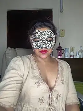 Webcam Model (SLNatasha)  is live.Free join now!