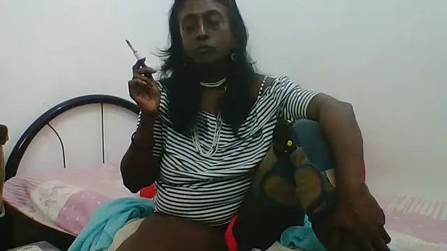 mamakarma1403 webcam