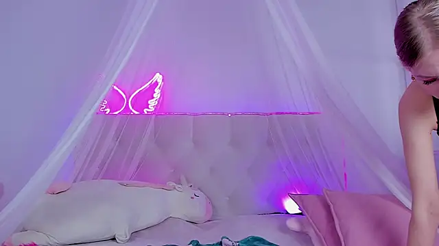 YourWildDestiny webcam