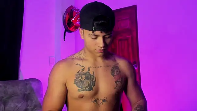 Dominic_Biker__ webcam