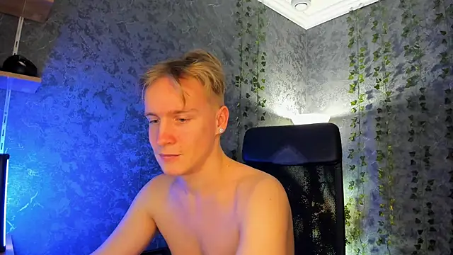 AlexxSweet webcam