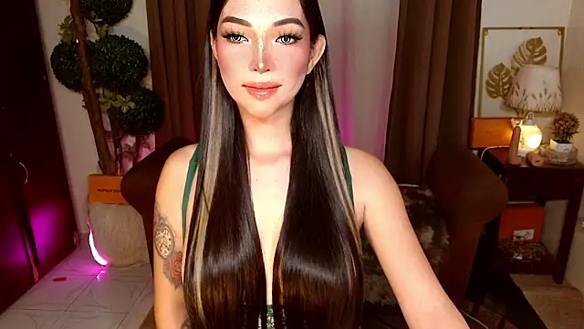 MouthWatering_Ayesha webcam