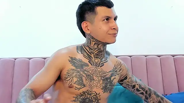 Andrew_sanders68 webcam