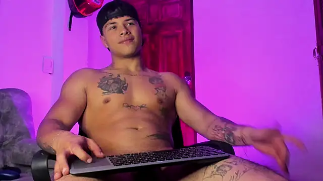 Dominic_Biker__ webcam