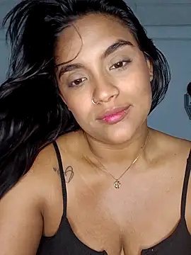 victoria_roussee webcam