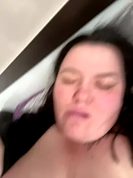 SunnyLeila2101 webcam