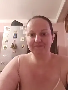 BustyLadyAlma webcam