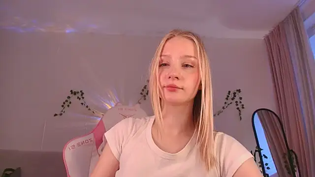 Eva_Davi webcam