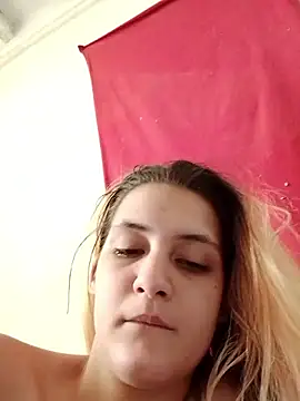 Themaskedgirl21 webcam