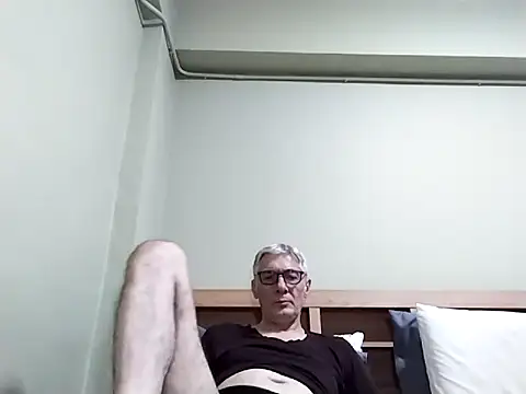 BIGUNCUTHARDCOCK webcam