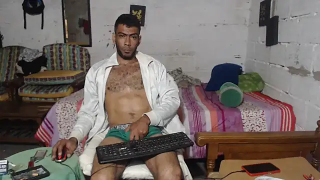 erik_alexander webcam