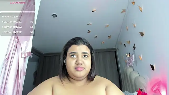 NaomiAsha webcam