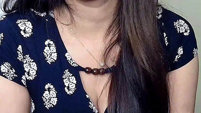 Naina_For_You webcam