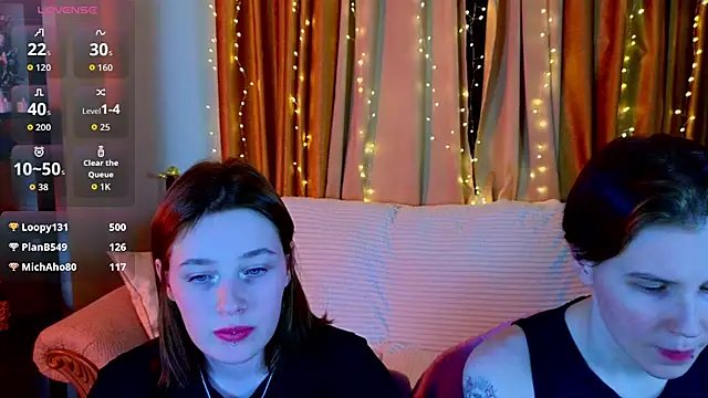 Girls_Fingers webcam