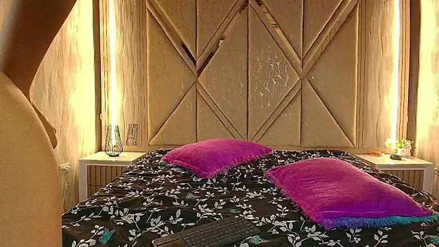 Hotcouple_222 webcam