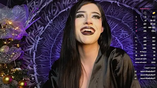 dahlia_darkwood webcam