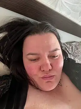 SunnyLeila2101 webcam