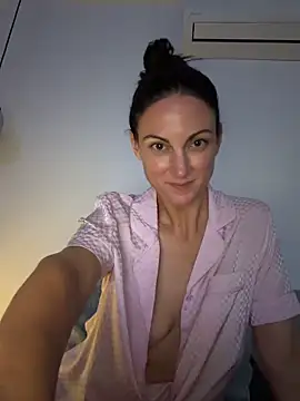 Webcam Model (lexi242)  is live.Free join now!