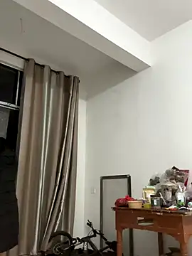 美女daaqnn在线直播