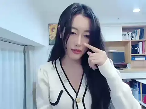 美女TXMIT在线直播