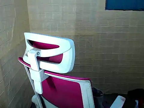 BigCockDollJuicy webcam