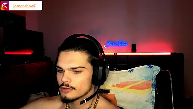 JordanShow webcam