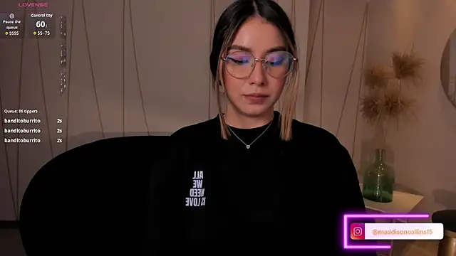 MaddisonCollins webcam