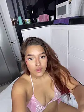 Emily_Jonness_ webcam