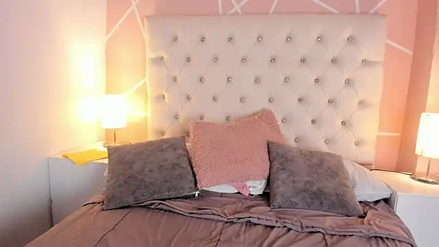 Antonella_Diiaz webcam