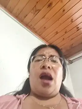 __valentina18 webcam