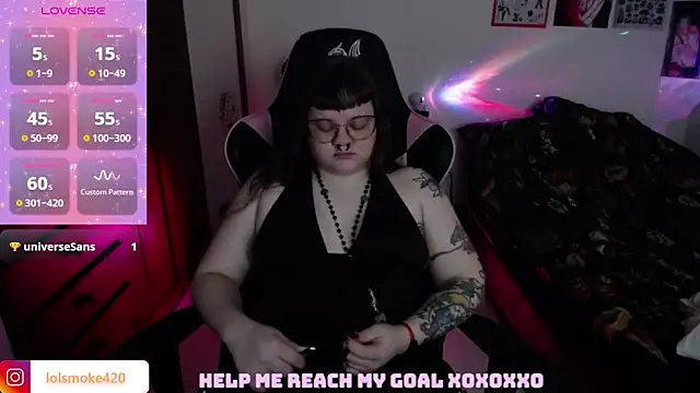 Bdsm_and_fries webcam