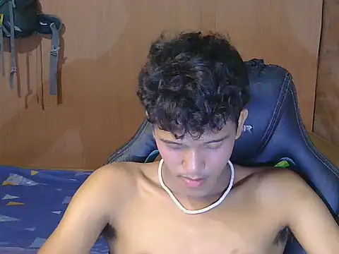 hugekenbigcock webcam