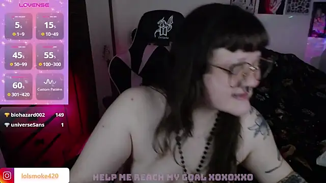 Bdsm_and_fries webcam