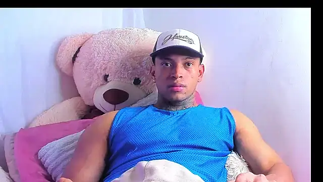 Stiven_collins webcam