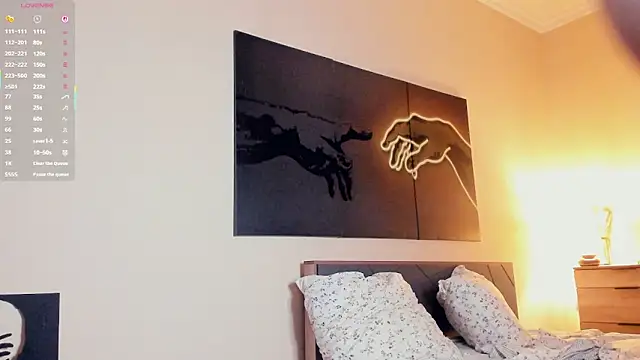 MaliaBourraine webcam