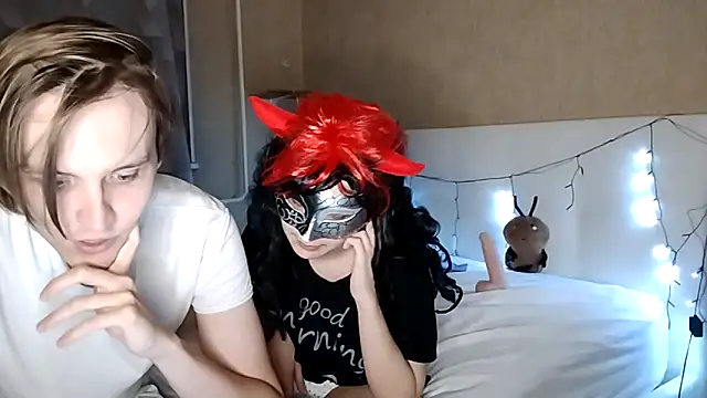 rick_boyy (Ask my age) - SPANK HER