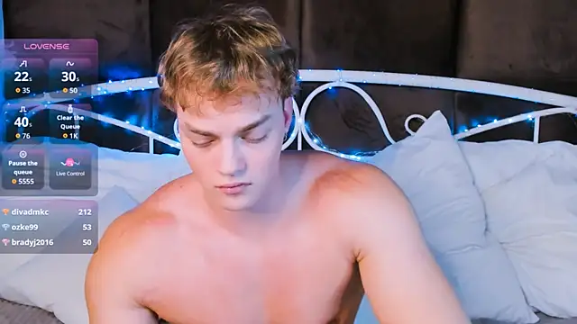 ChaseMuscular webcam