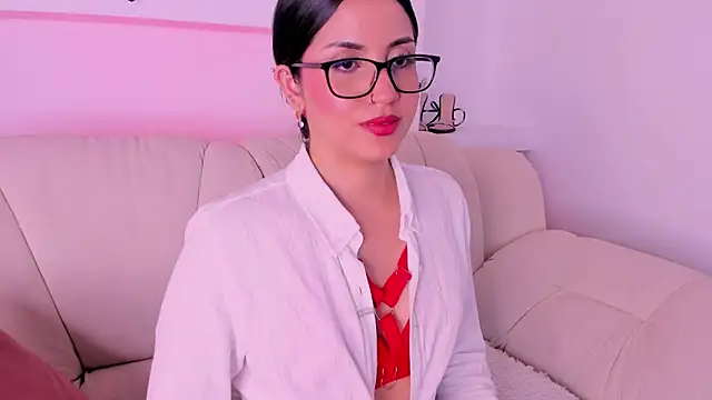 Radiant_Naomi webcam