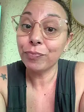 Webcam Model (LupitaHaze)  is live.Free join now!