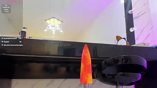 ElisabethMassey webcam