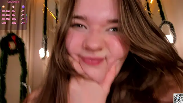 Chloee_White webcam