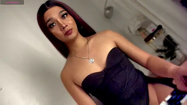 TrinityFucksYou webcam