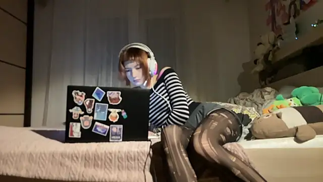 AliceInYourWonders webcam