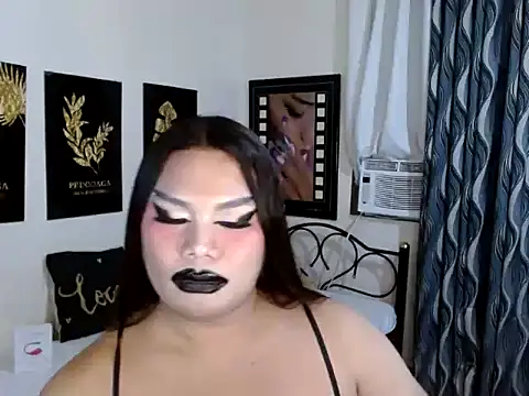 TSbrianaHugeCock webcam